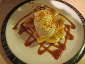 Finished banana split.